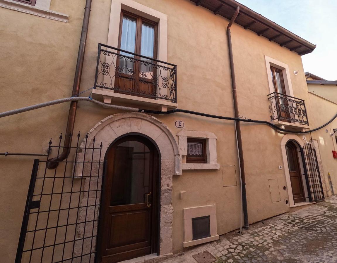 San Domenico House - Centro Storico Bed & Breakfast L'Aquila Exterior photo