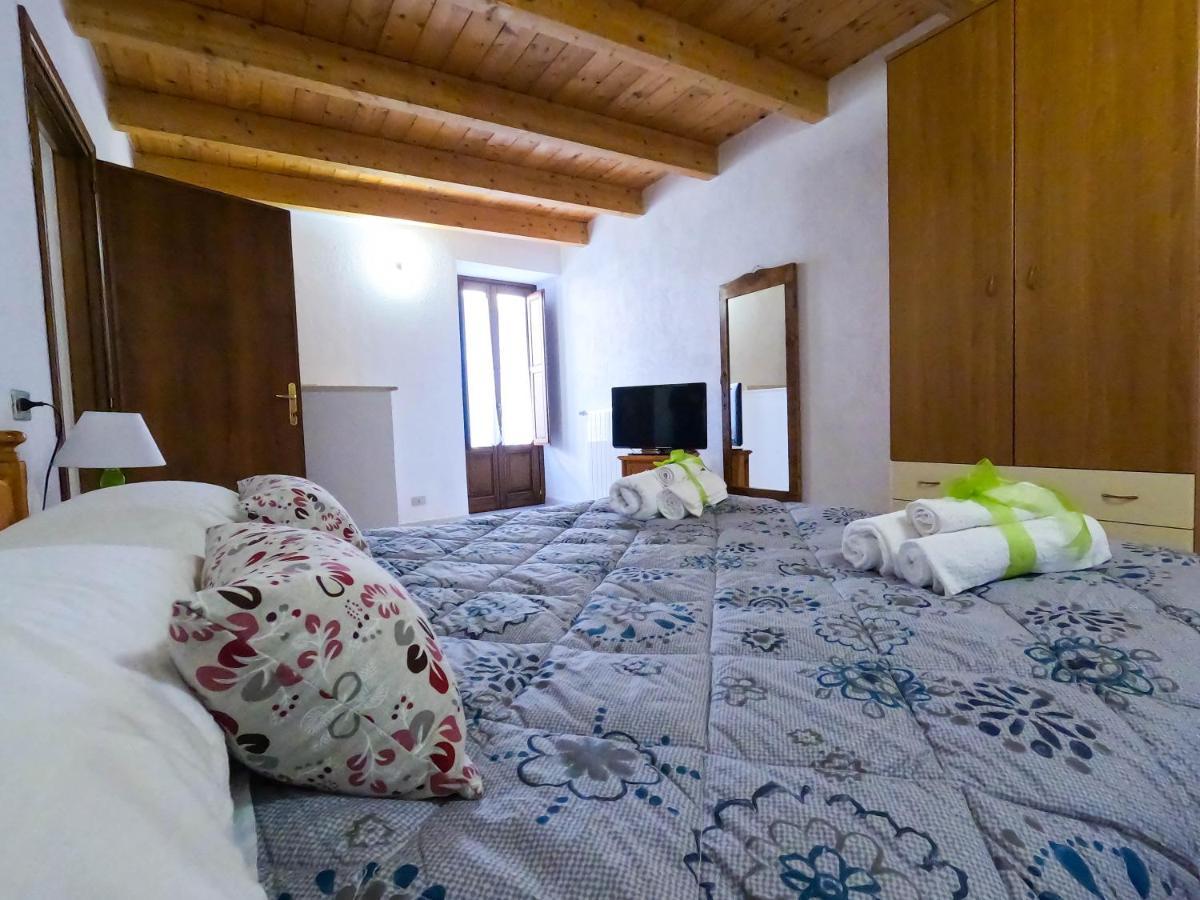 San Domenico House - Centro Storico Bed & Breakfast L'Aquila Exterior photo